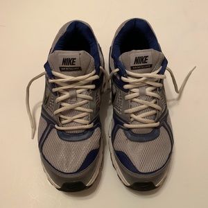 EUC Nike Relaliate Men’s Sneakers Size: 11